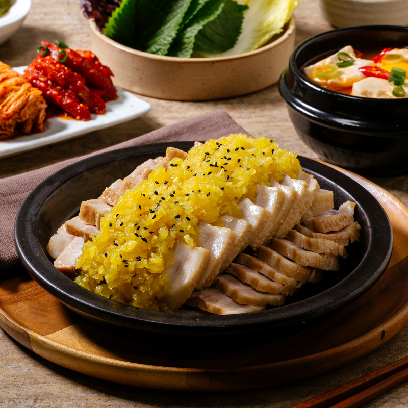 Dontong Garlic Bossam