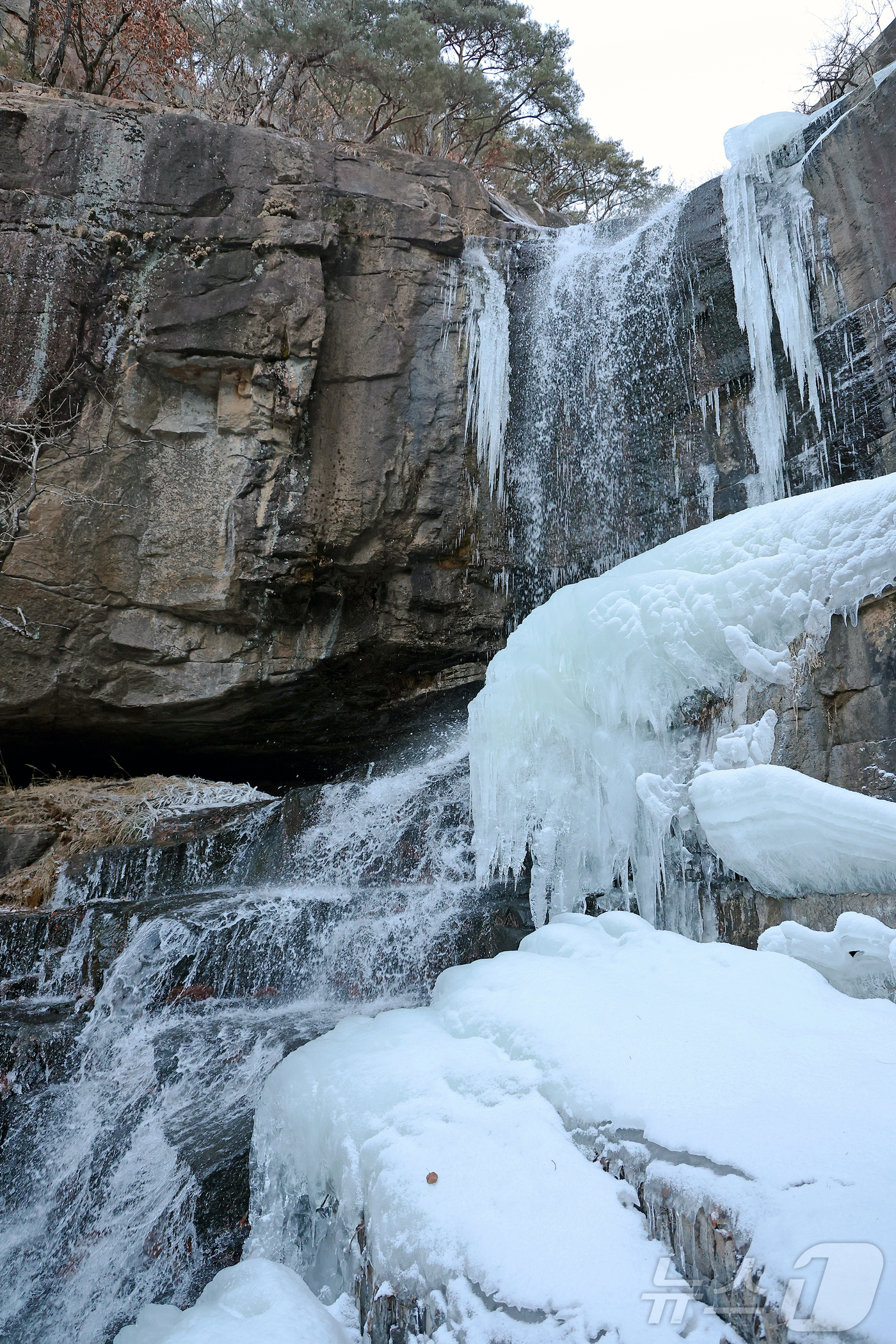 Suok Waterfall
