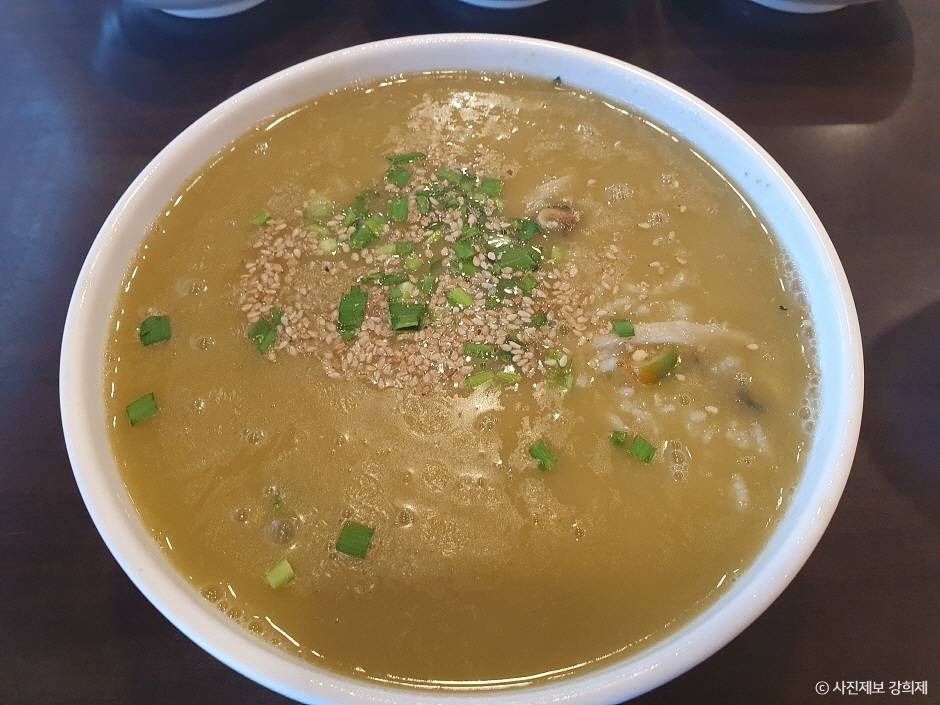 Dangkeolle Guksu