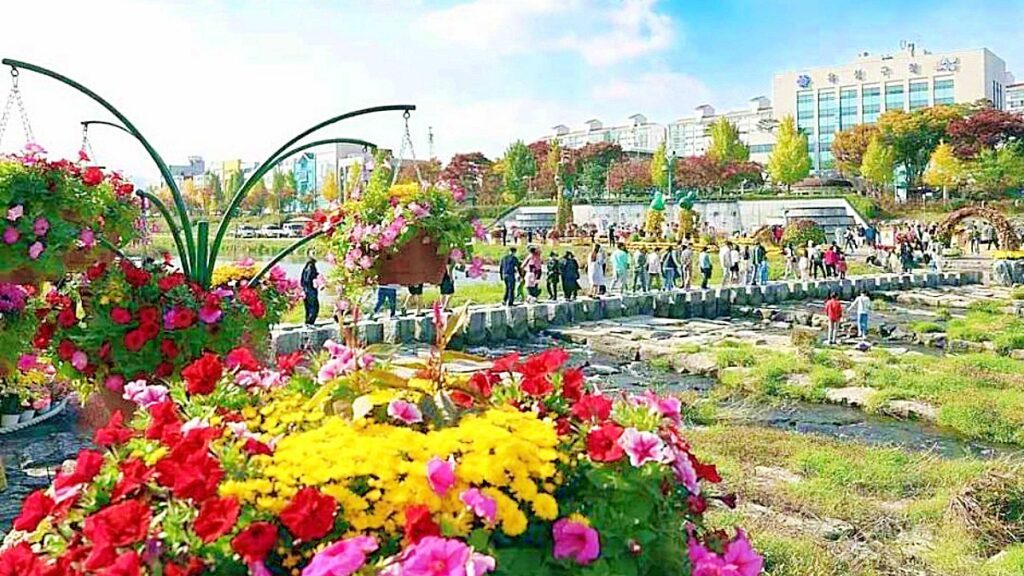 Daejeon Yuseong Oncheon-gil 계절 봄 가을