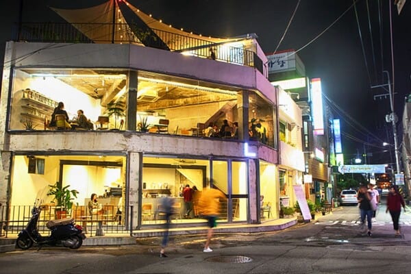 Gwangju Dongmyeong-dong Cafe Street 야경