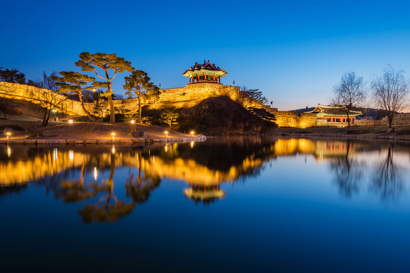 Hwaseong, Suwon, Gyeonggi-do 야경