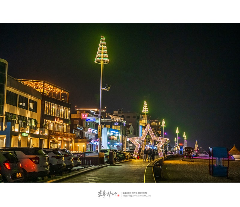 Cafe Street at Anmok Beach, Gangneung, Gangwon-do 야경