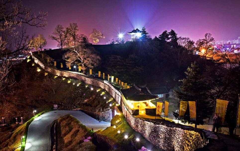 Chungnam Gongju Gongsanseong Fortress 야경