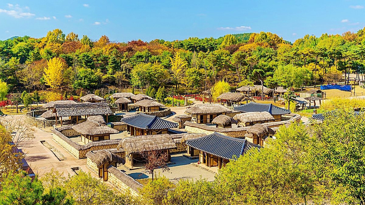 Chungnam Buyeo Baekje Culture Theme Park 계절 봄 가을