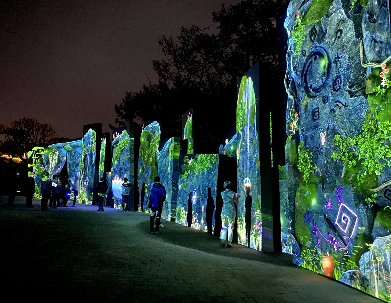 Tongyeong Ddphirang Night Digital Theme Park Light & Story Walk