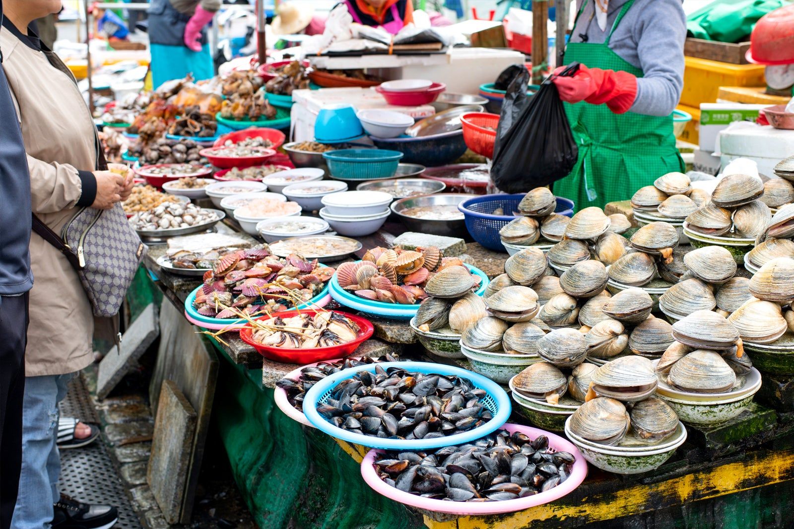 Jagalchi Market Busan seafood flavors