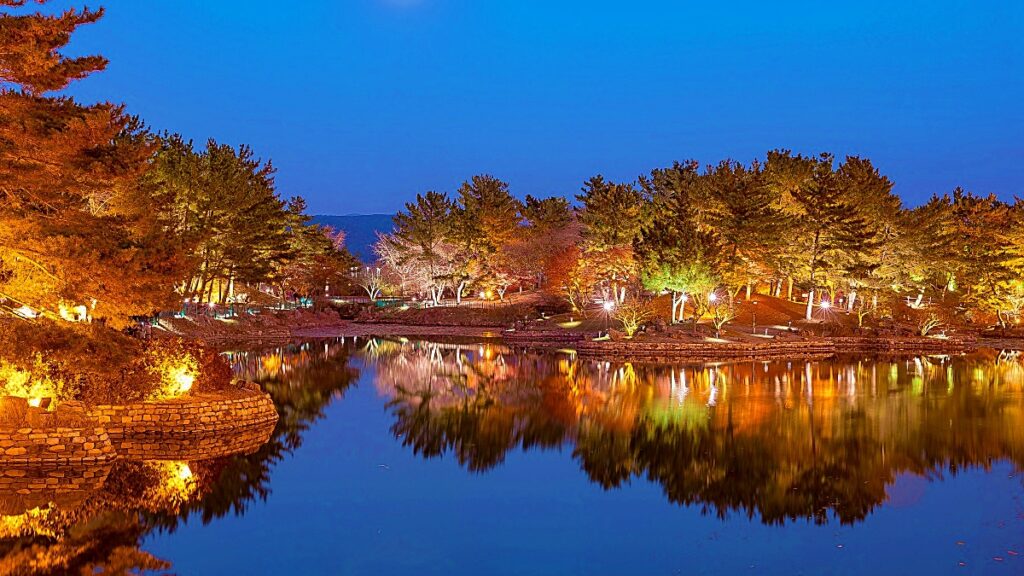 Gyeongbuk Gyeongju Donggung-gwa Wolji 계절 봄 가을