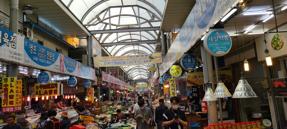 Gyeongbuk Pohang Jukdo Market 계절 봄 가을