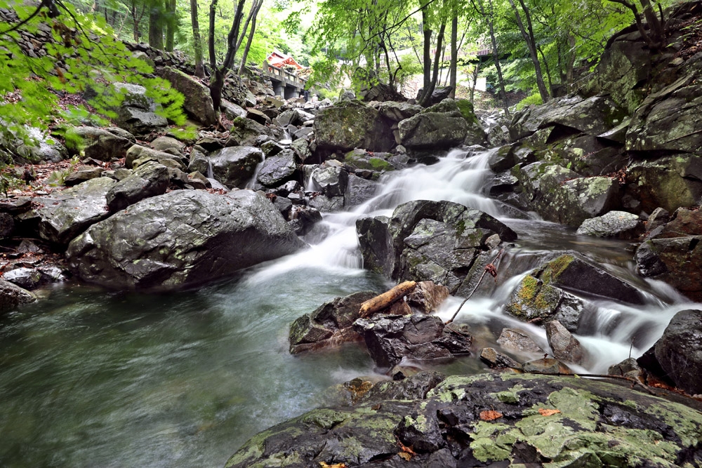 Miryang Eoreumgol, Gyeongnam a natural wonder where ice stays even in summer