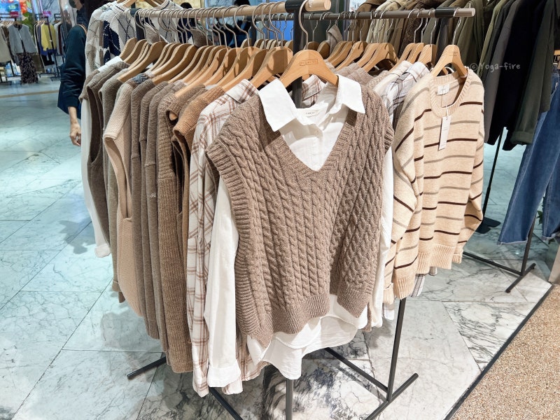 Seoul Gangnam Terminal Underground Shopping Mall 계절 봄 가을