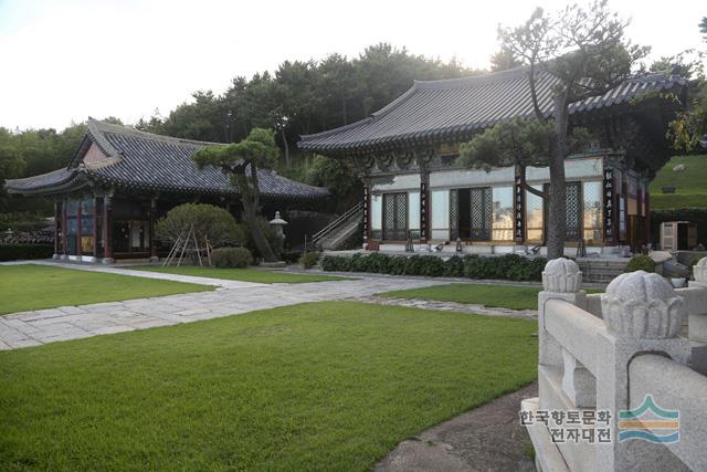 Okryeon Seonwon in Busan a quiet temple of courage and solace