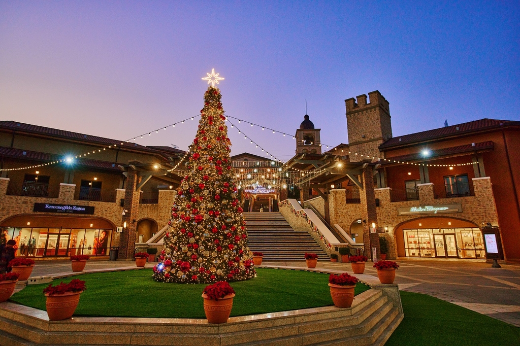 Busan Shinsegae Simon Busan Premium Outlets 야경