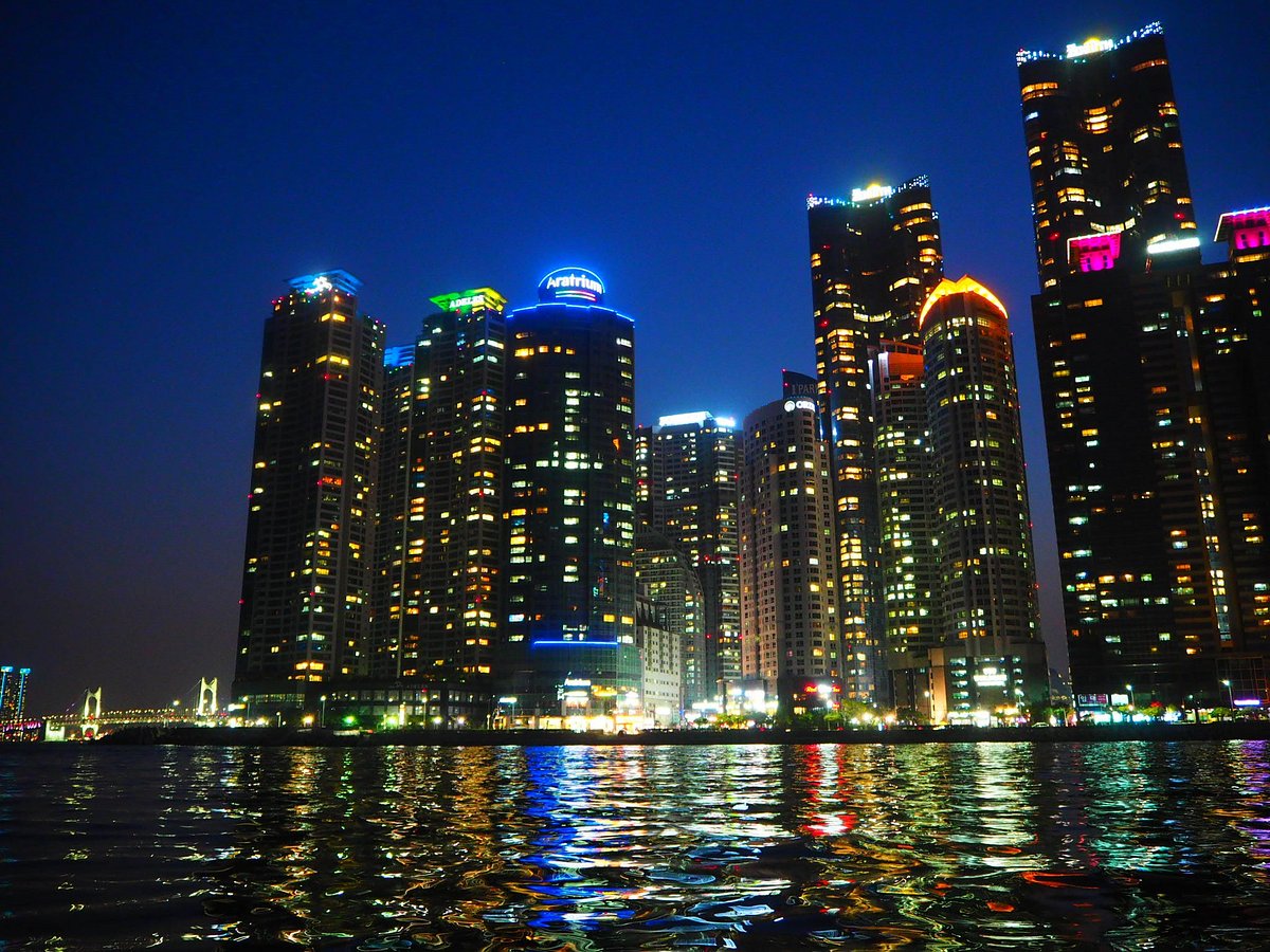 Busan Haeseong Art Bay 야경