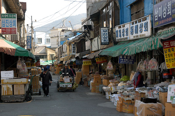 Nampo-dong Dried Seafood Wholesale Market in Busan