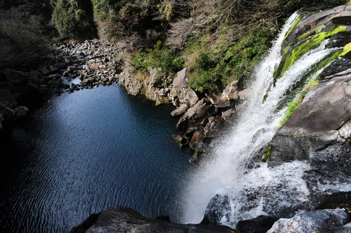 Jeju Cheonjeryeon Waterfall 명소 볼거리