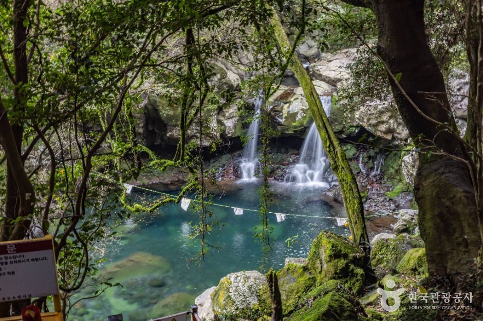 Jeju Donnaekko Wonang Waterfall 명소 볼거리