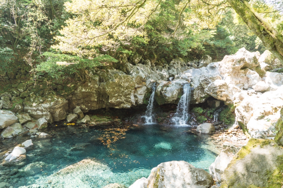 Jeju Donnaekko Wonang Waterfall 계절 봄 가을