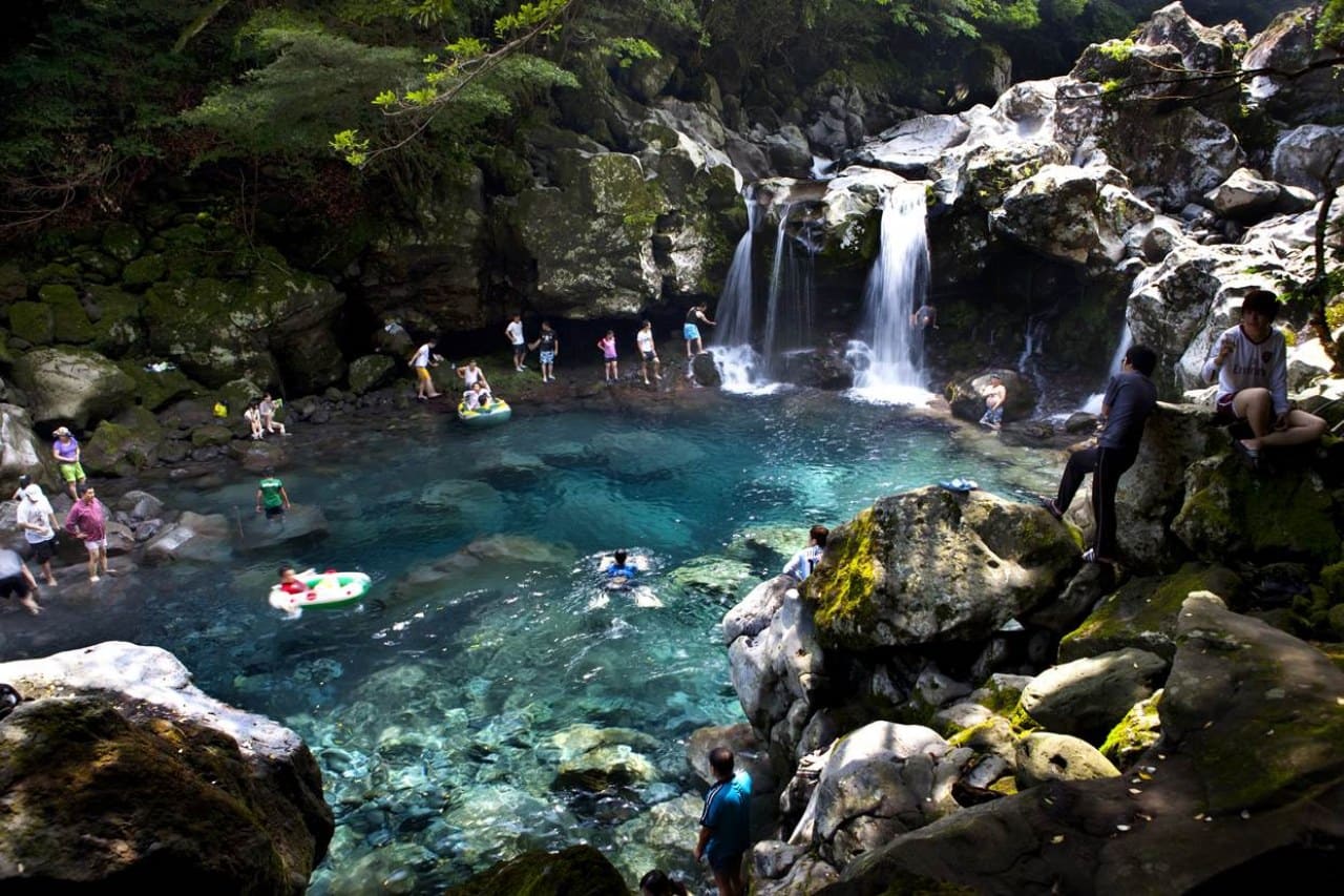 Jeju Donnaekko Wonang Waterfall 야경